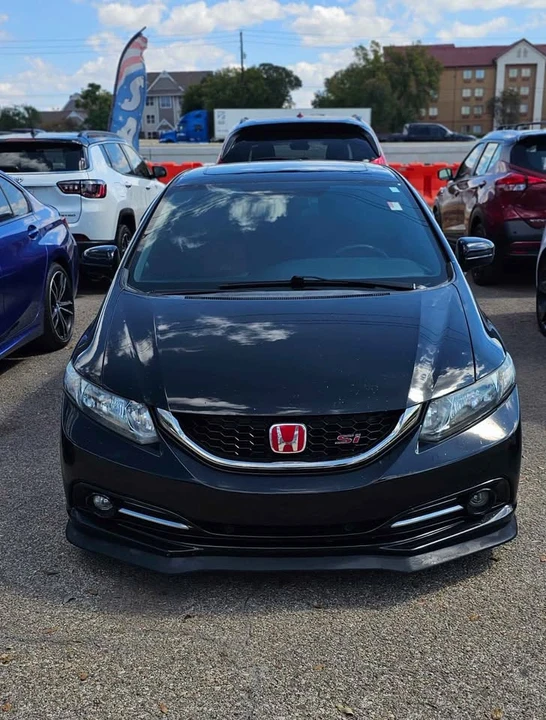 2015 Honda Civic 9th Gen - Image 2 of 5