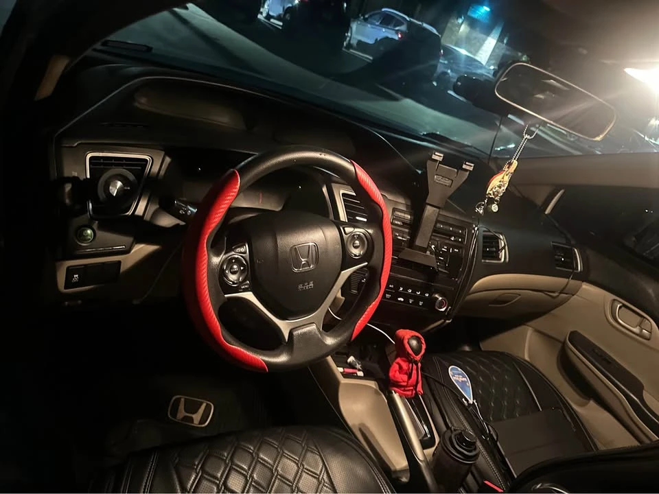 2015 Honda Civic 9th Gen - Image 9 of 9