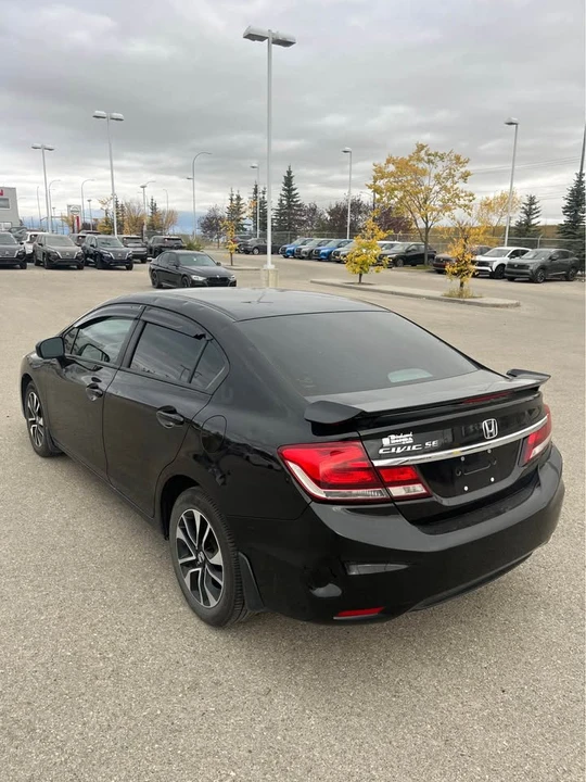 2015 Honda Civic 9th Gen - Image 4 of 12