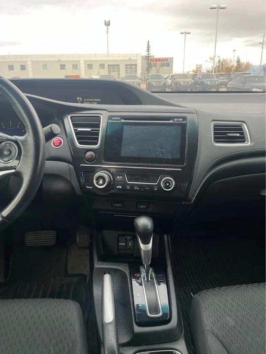 2015 Honda Civic 9th Gen - Image 11 of 12