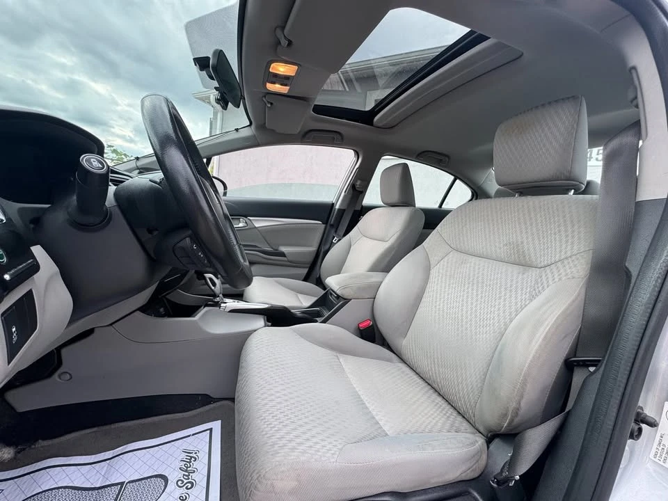 2015 Honda Civic 9th Gen - Image 11 of 19