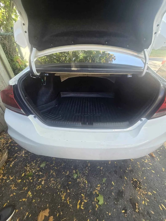 2015 Honda Civic 9th Gen - Image 8 of 10