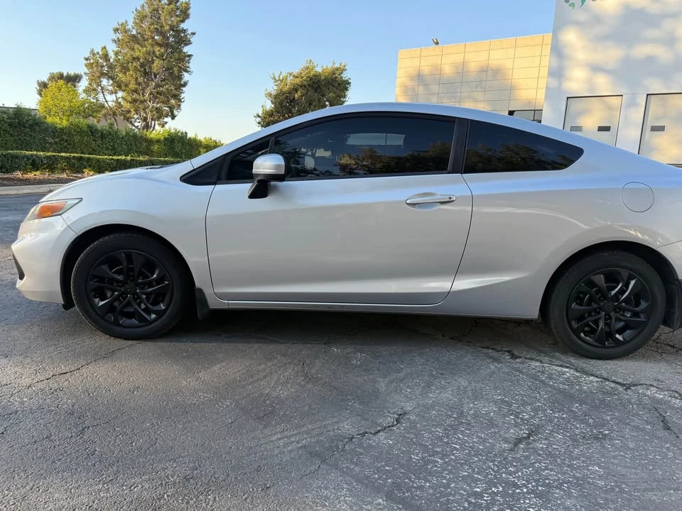 2015 Honda Civic 9th Gen - Image 9 of 16