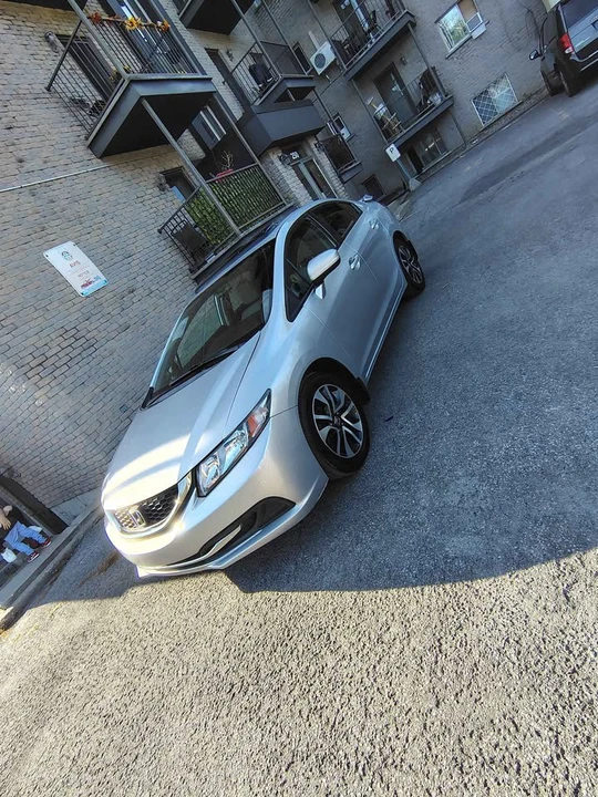 2015 Honda Civic 9th Gen - Image 5 of 5