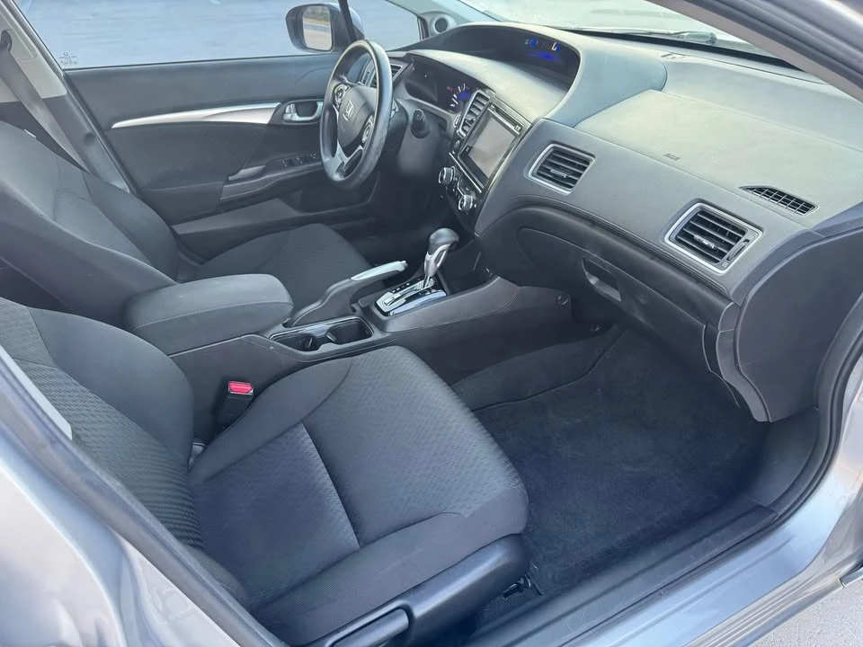 2015 Honda Civic 9th Gen - Image 4 of 12