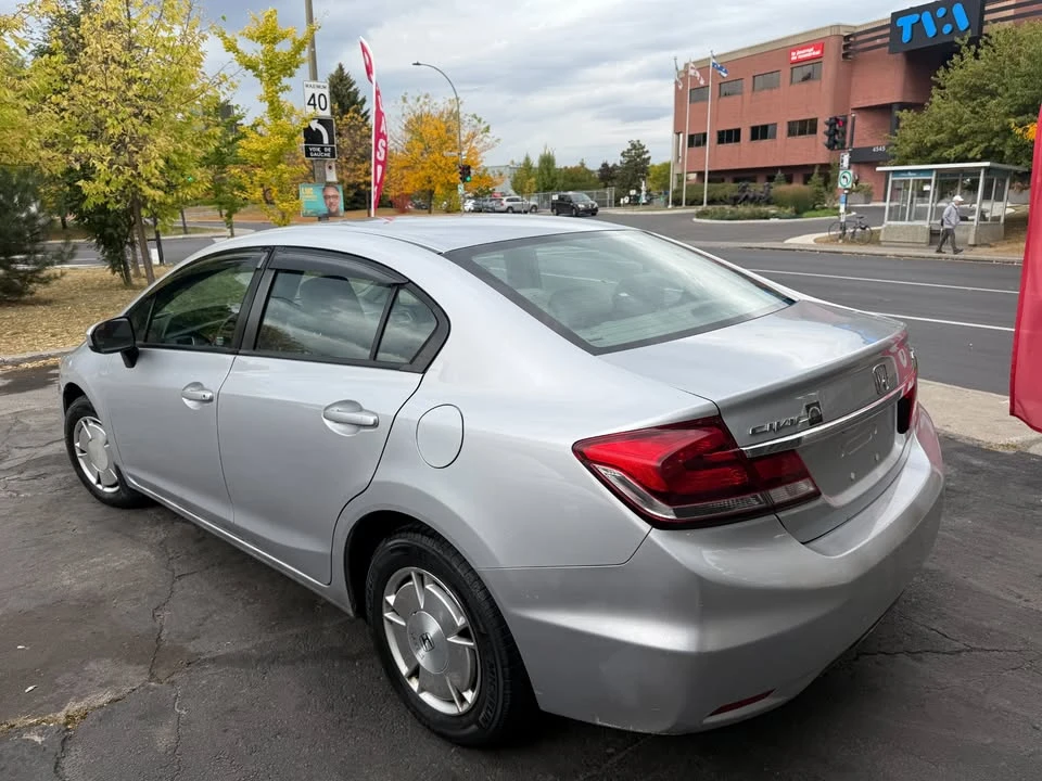 2015 Honda Civic 9th Gen - Image 8 of 21