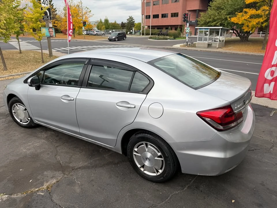 2015 Honda Civic 9th Gen - Image 13 of 21