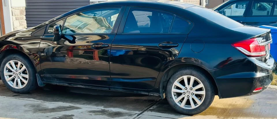 2015 Honda Civic 9th Gen - Image 2 of 7