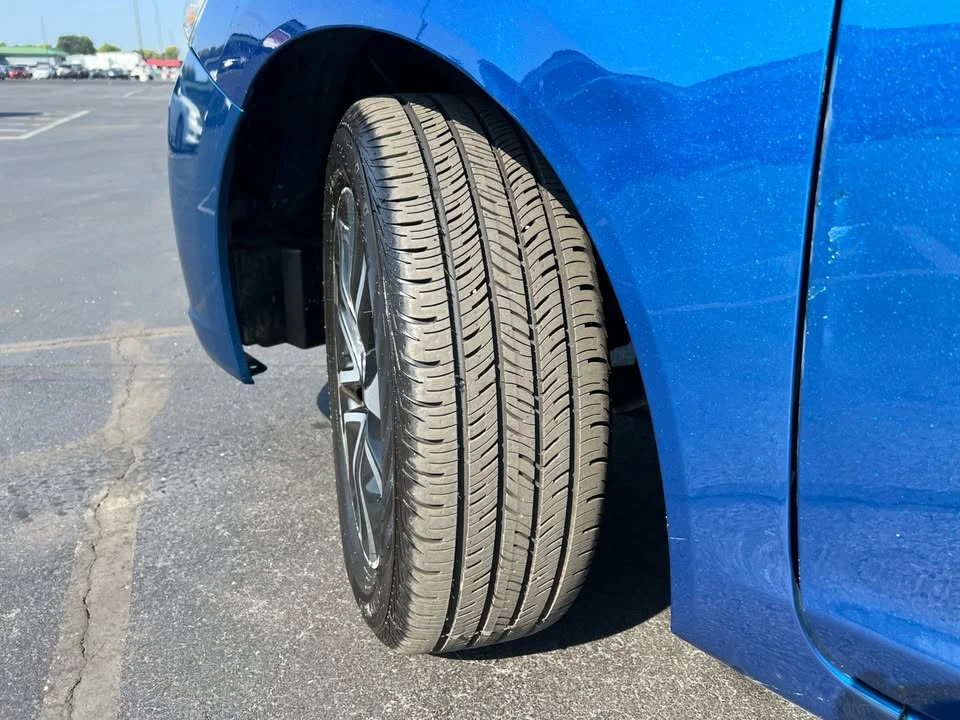 2015 Honda Civic 9th Gen - Image 19 of 20