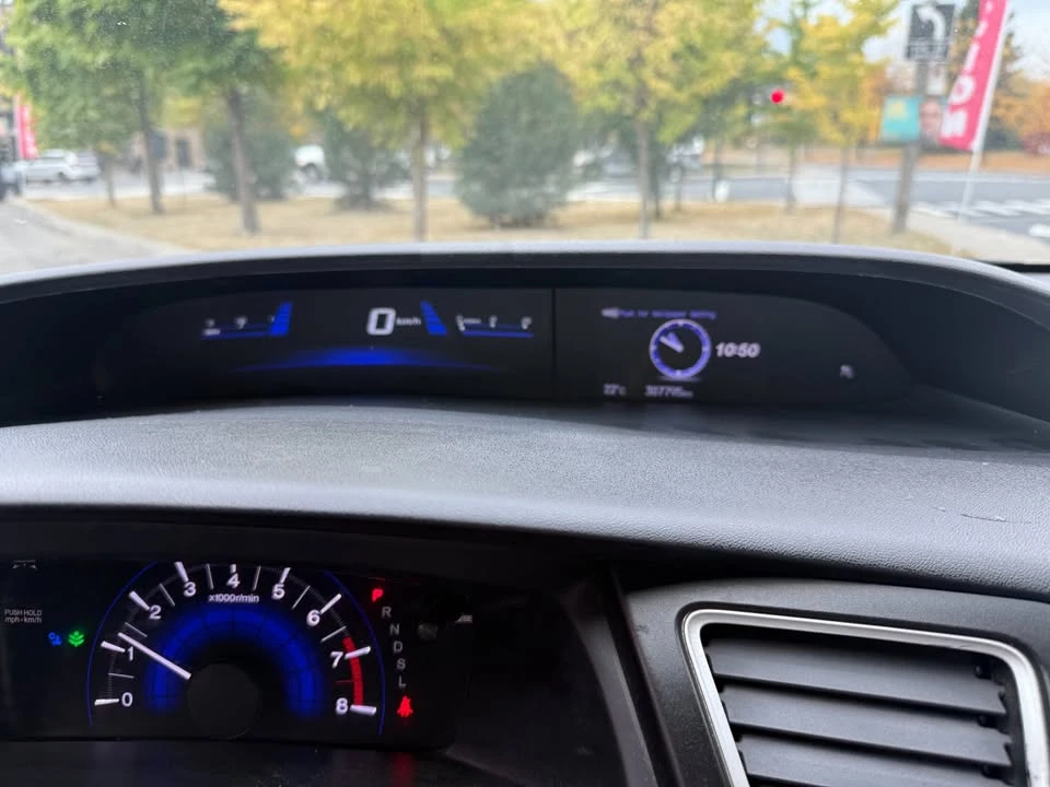 2015 Honda Civic 9th Gen - Image 15 of 21