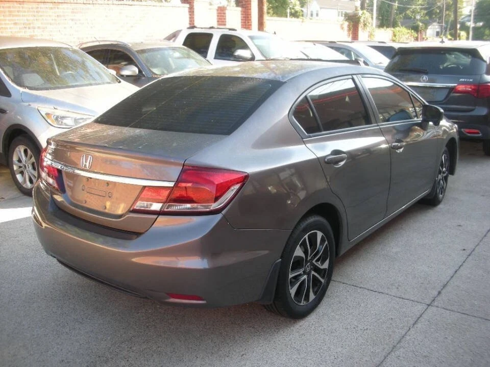 2015 Honda Civic 9th Gen - Image 3 of 7