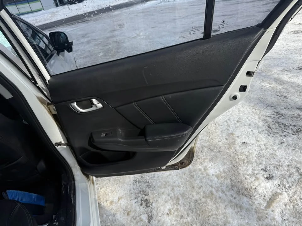 2015 Honda Civic 9th Gen - Image 8 of 17