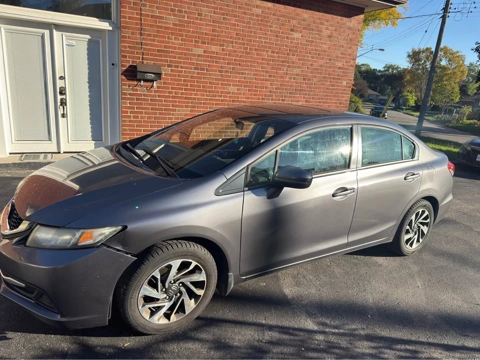 2015 Honda Civic 9th Gen - Image 4 of 9