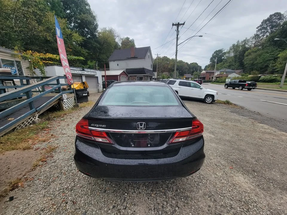 2015 Honda Civic 9th Gen - Image 4 of 9