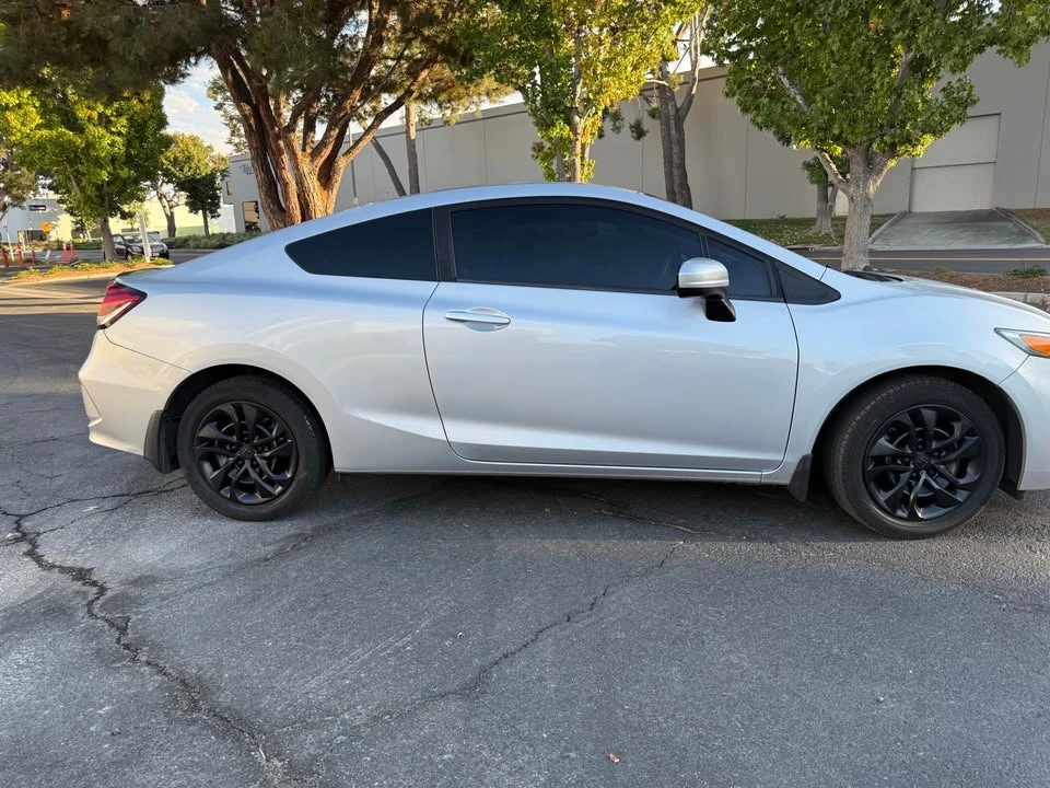 2015 Honda Civic 9th Gen - Image 10 of 16