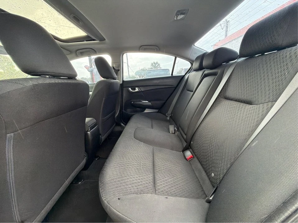 2015 Honda Civic 9th Gen - Image 10 of 20