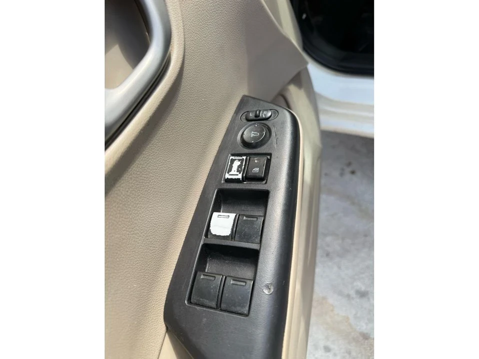 2015 Honda Civic 9th Gen - Image 8 of 11