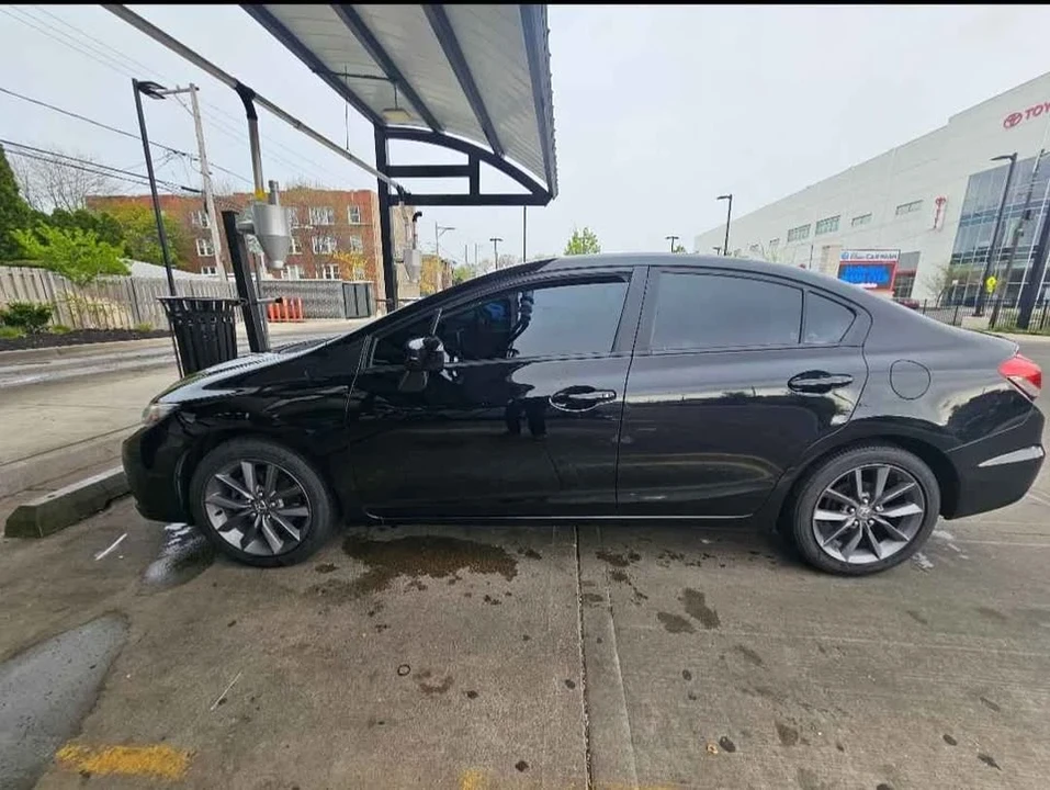 2015 Honda Civic 9th Gen - Image 5 of 8