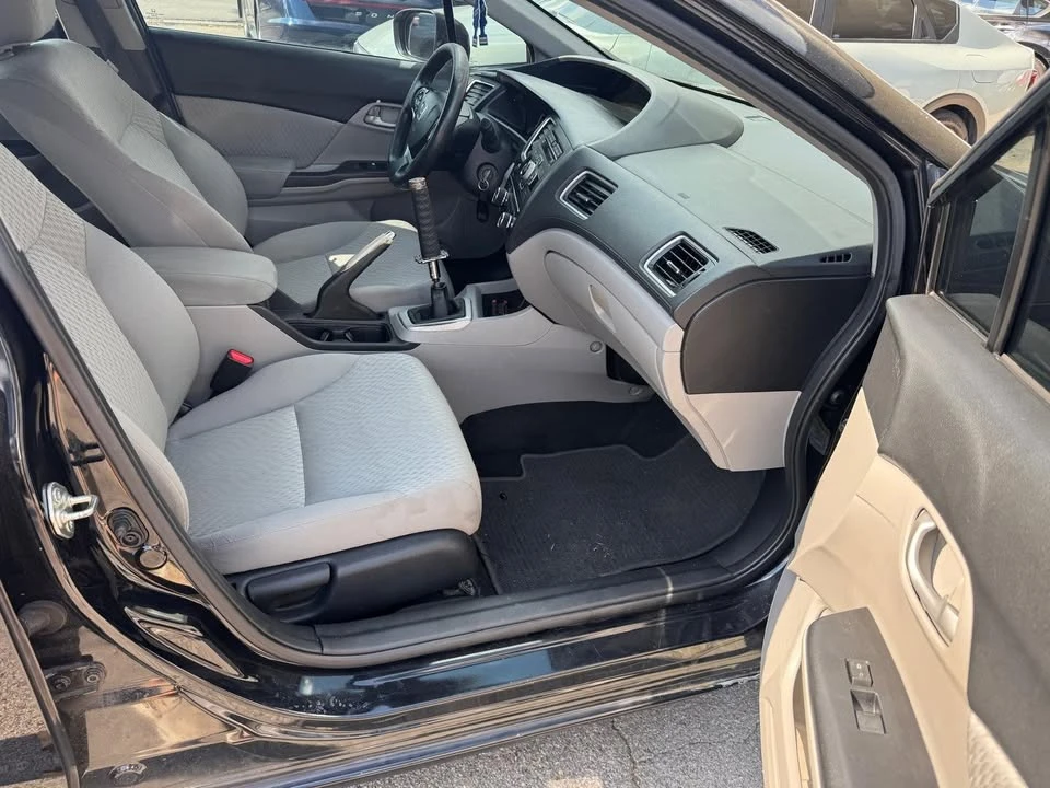 2015 Honda Civic 9th Gen - Image 9 of 10