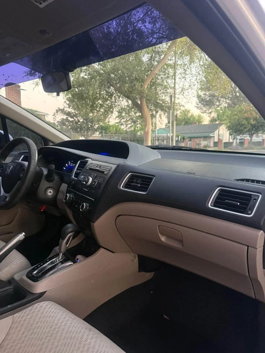 2015 Honda Civic 9th Gen - Image 5 of 5