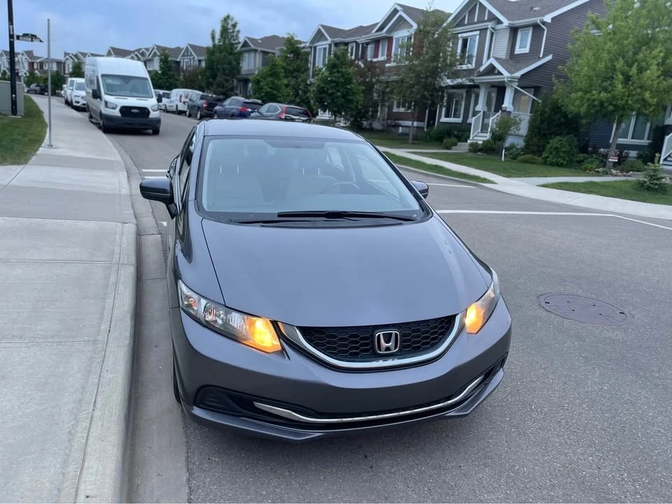 2015 Honda Civic 9th Gen - Image 4 of 12