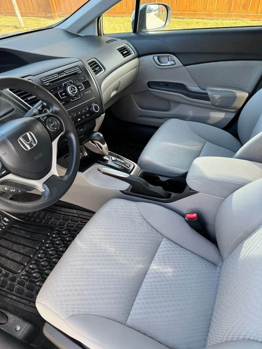 2015 Honda Civic 9th Gen - Image 9 of 20