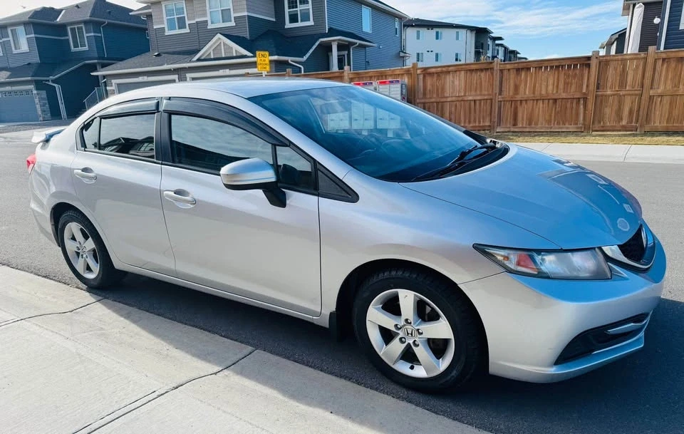 2015 Honda Civic 9th Gen - Image 16 of 20