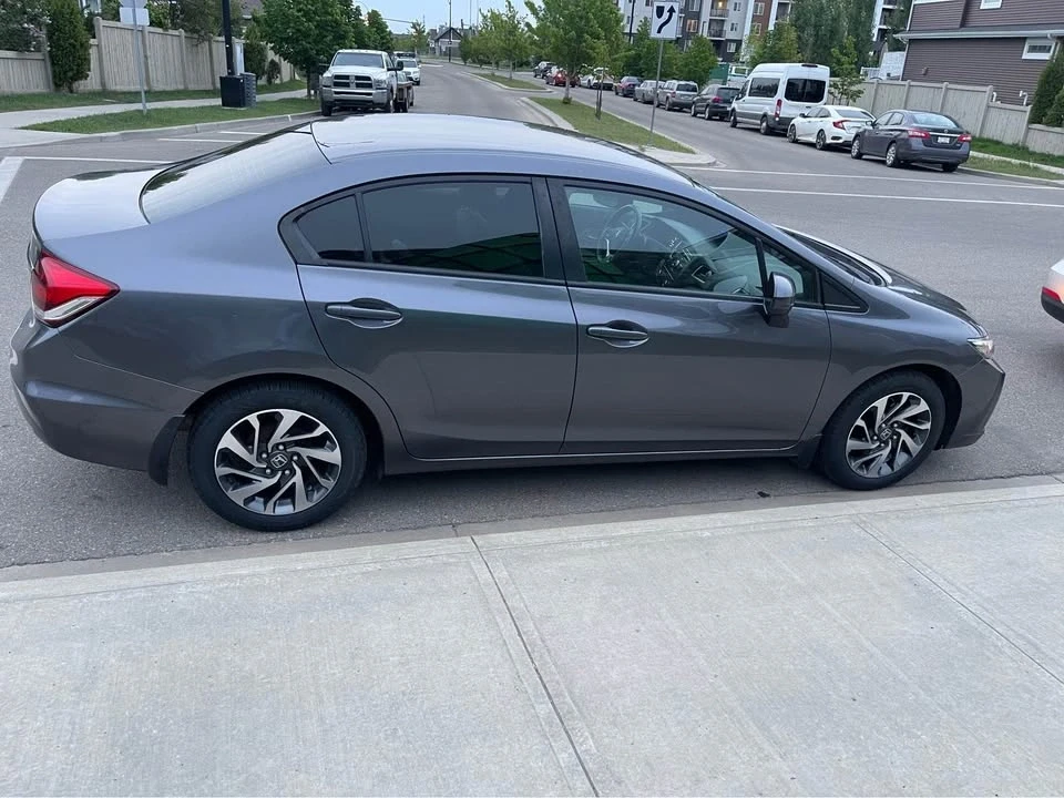 2015 Honda Civic 9th Gen - Image 5 of 12