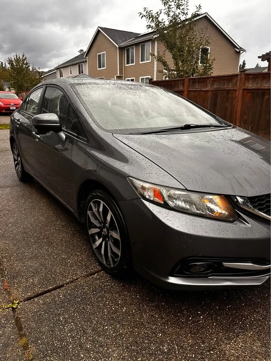 2015 Honda Civic 9th Gen - Image 2 of 8