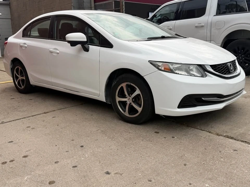 2015 Honda Civic 9th Gen - Image 2 of 7