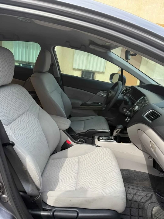 2015 Honda Civic 9th Gen - Image 3 of 6