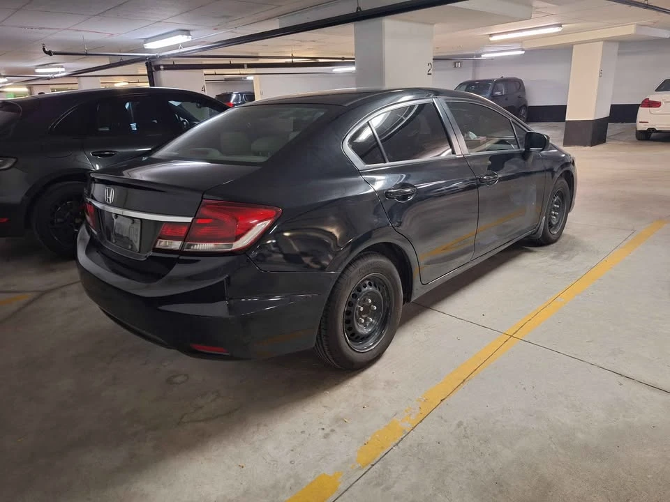 2015 Honda Civic 9th Gen - Image 2 of 5