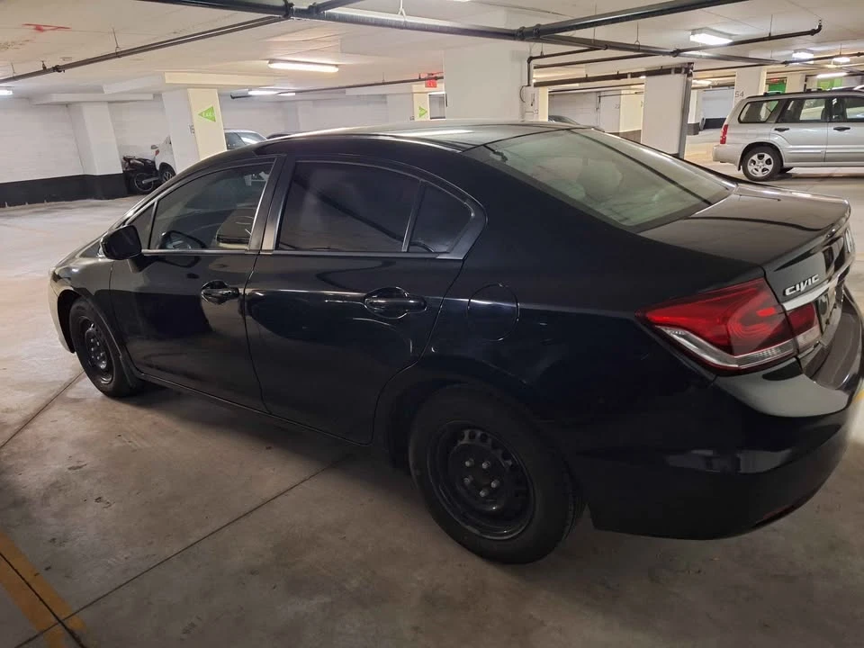 2015 Honda Civic 9th Gen - Image 3 of 5