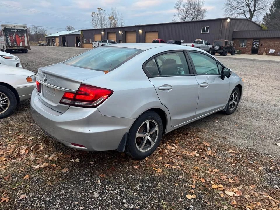 2015 Honda Civic 9th Gen - Image 8 of 9