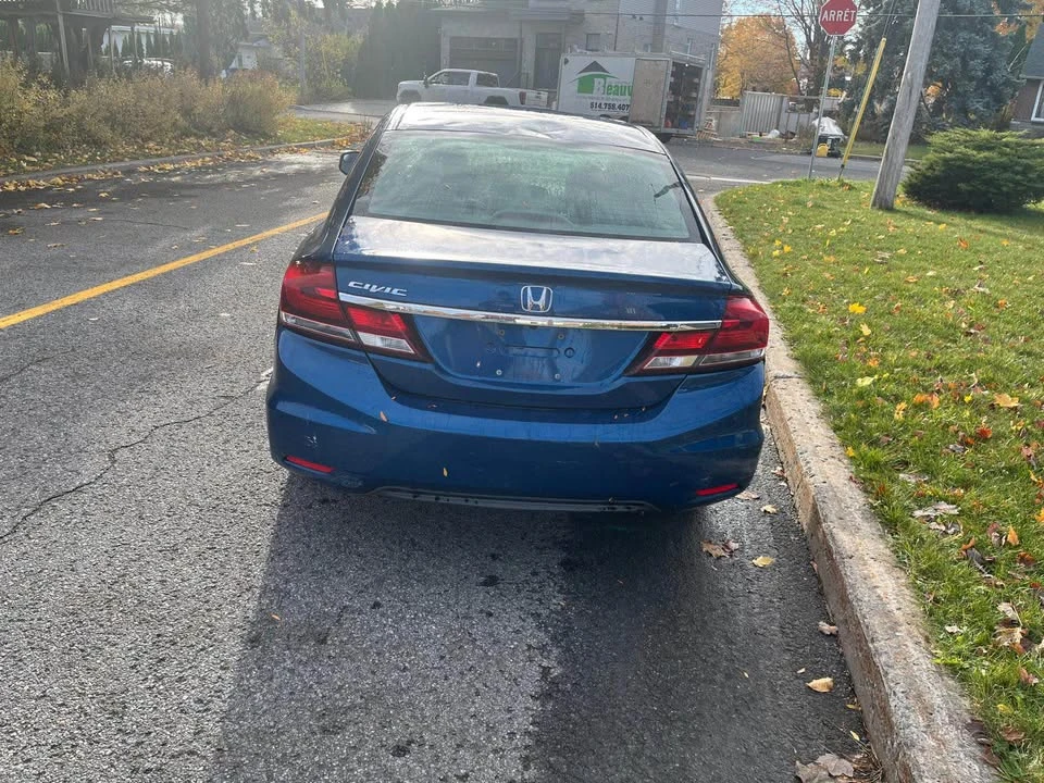 2015 Honda Civic 9th Gen - Image 3 of 9