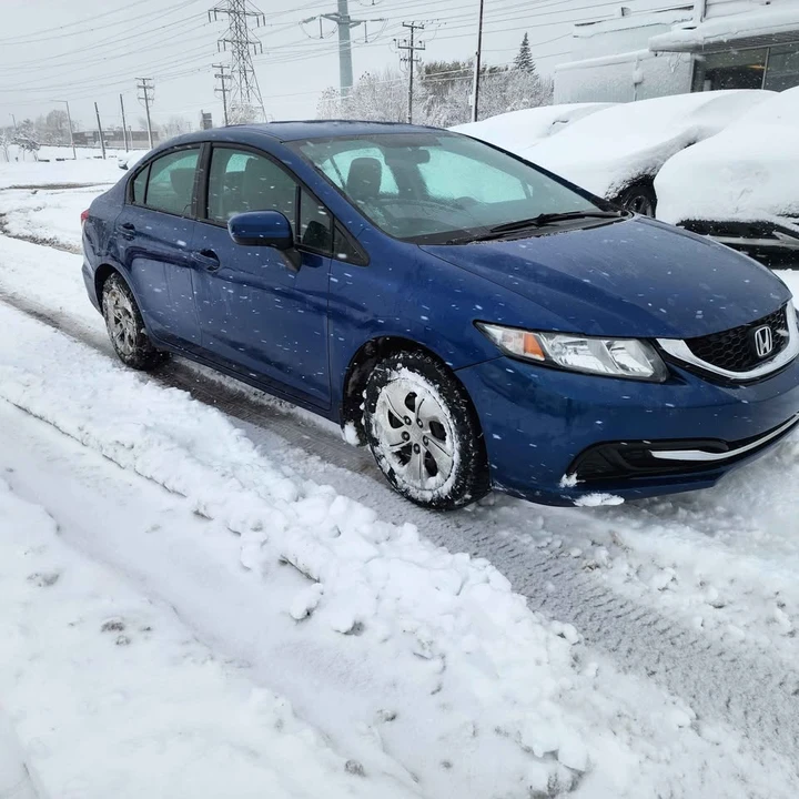 2015 Honda Civic 9th Gen - Image 5 of 14