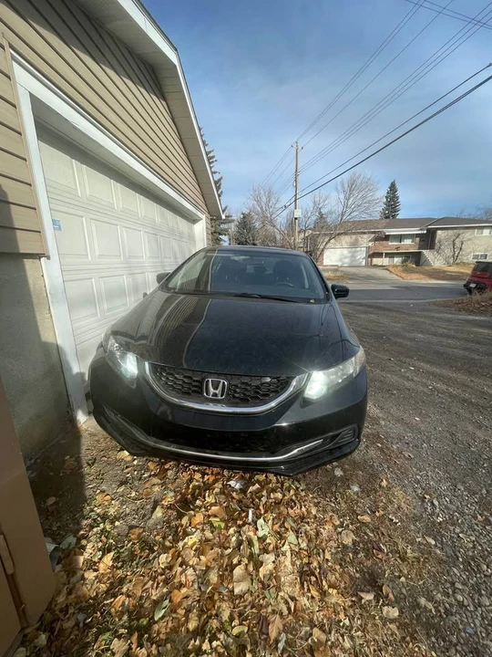 2015 Honda Civic 9th Gen - Image 5 of 11