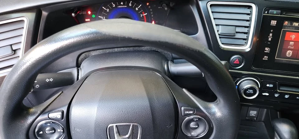 2015 Honda Civic 9th Gen - Image 12 of 14