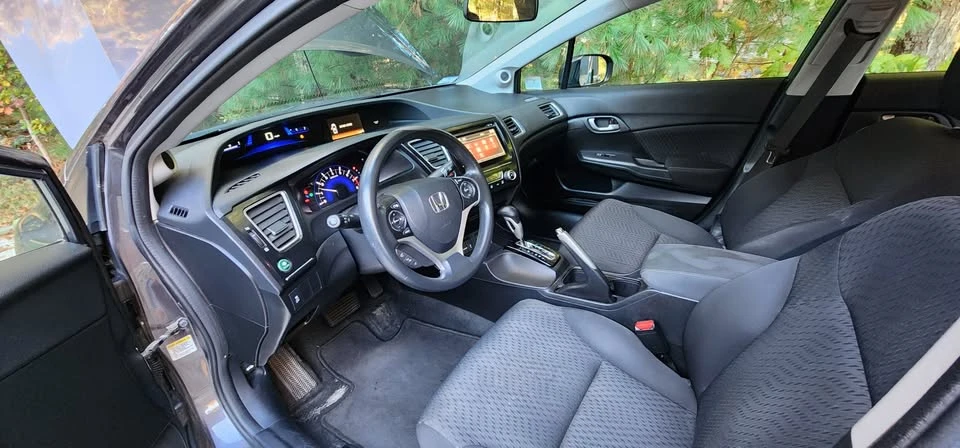 2015 Honda Civic 9th Gen - Image 5 of 14