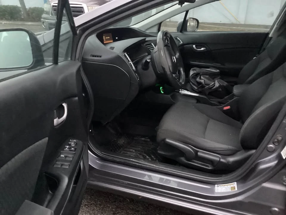 2015 Honda Civic 9th Gen - Image 5 of 9