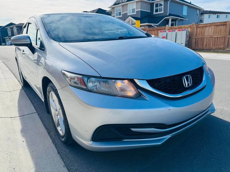 2015 Honda Civic 9th Gen - Image 9 of 17
