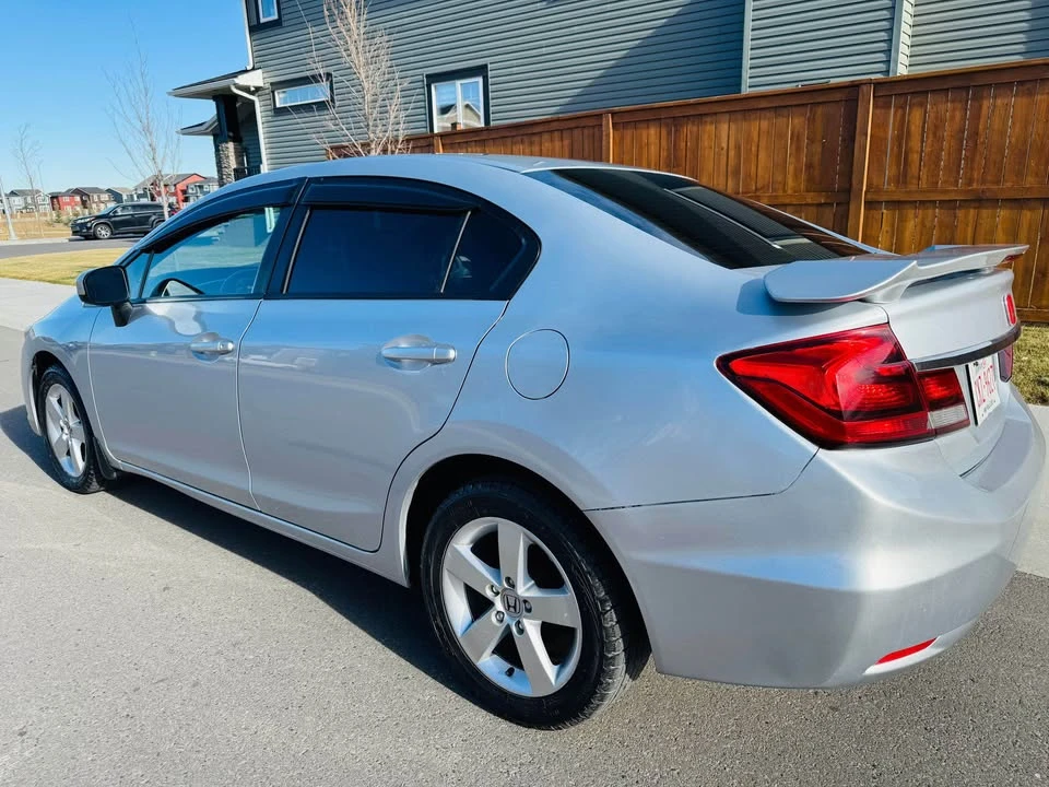 2015 Honda Civic 9th Gen - Image 15 of 17