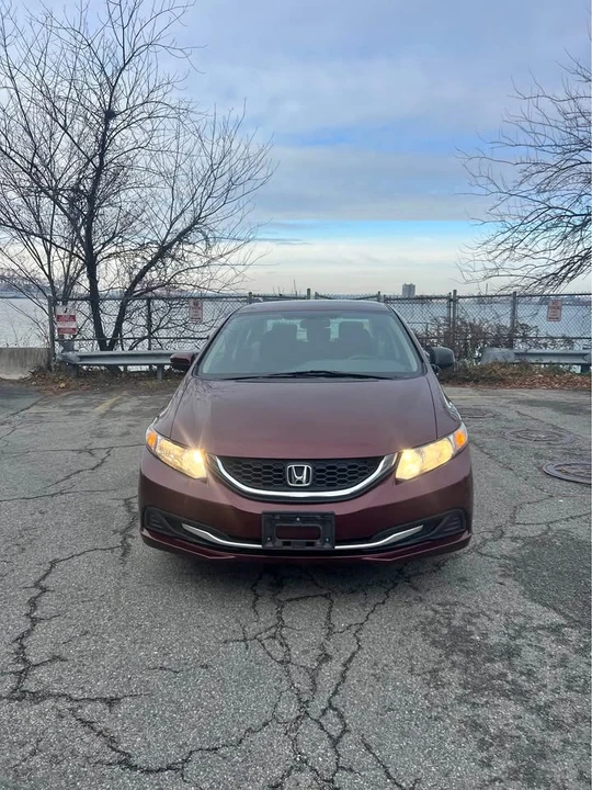 2015 Honda Civic 9th Gen - Image 2 of 12