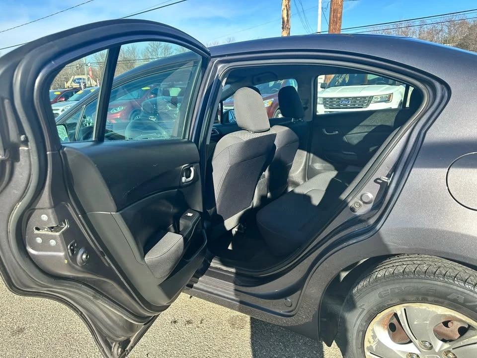 2015 Honda Civic 9th Gen - Image 13 of 17