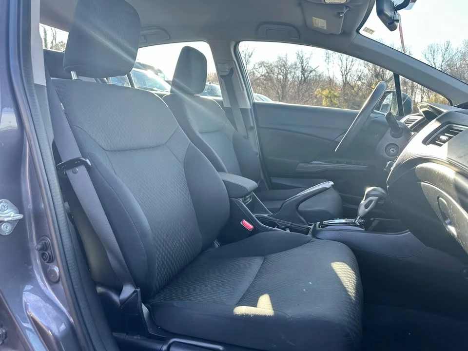 2015 Honda Civic 9th Gen - Image 12 of 17