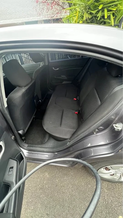 2015 Honda Civic 9th Gen - Image 5 of 7