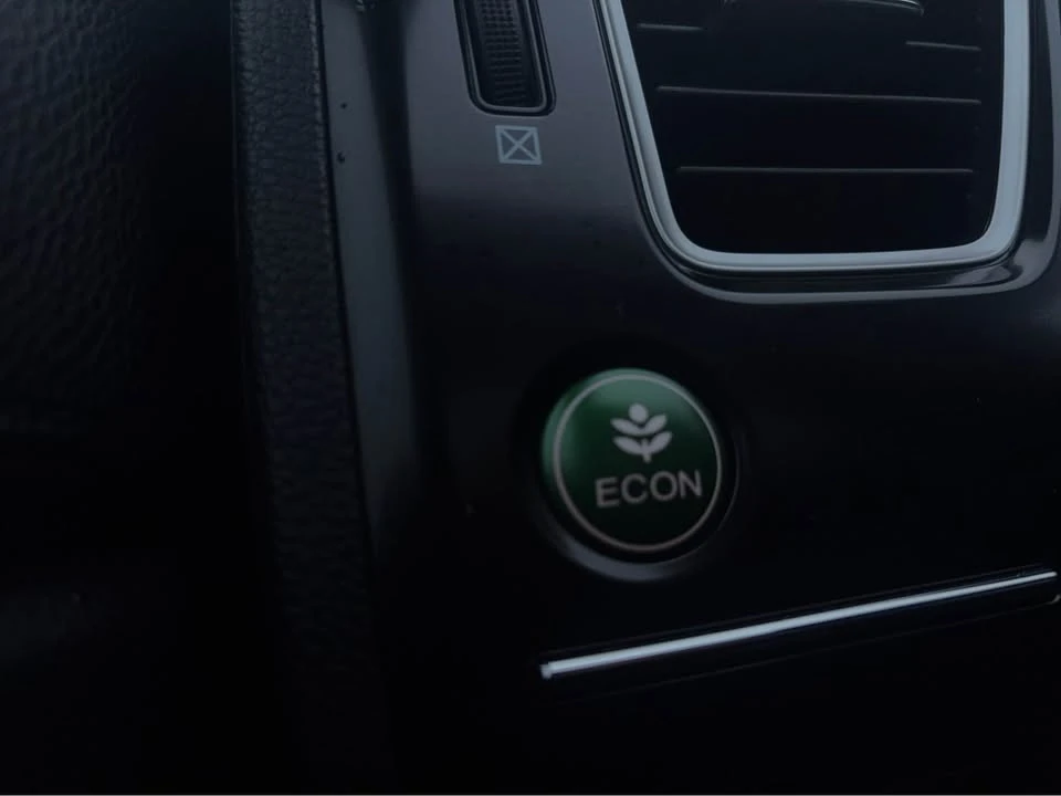 2015 Honda Civic 9th Gen - Image 16 of 17