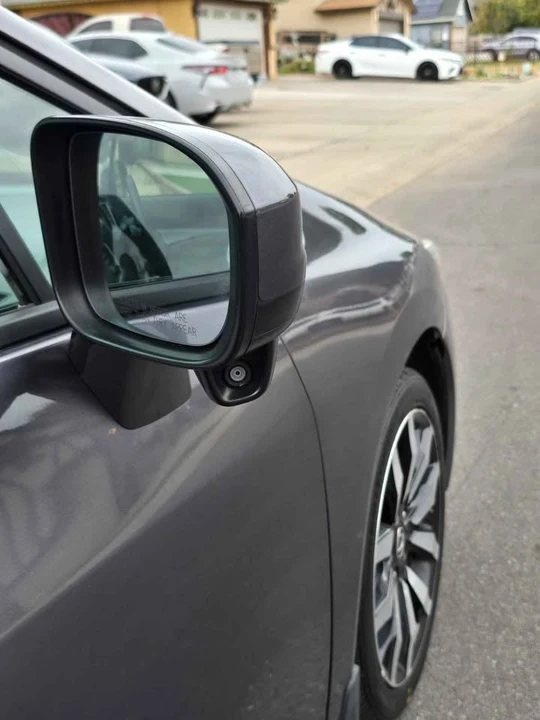 2015 Honda Civic 9th Gen - Image 6 of 11