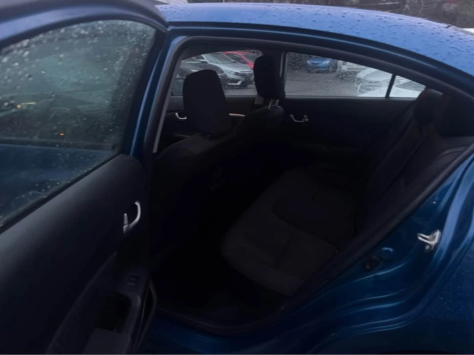 2015 Honda Civic 9th Gen - Image 10 of 17