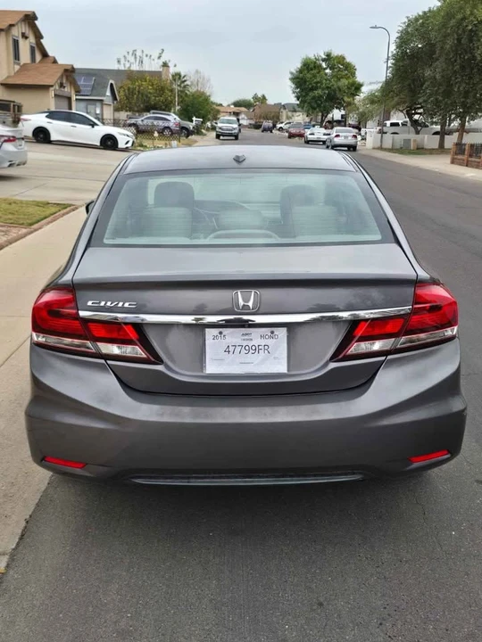 2015 Honda Civic 9th Gen - Image 5 of 11